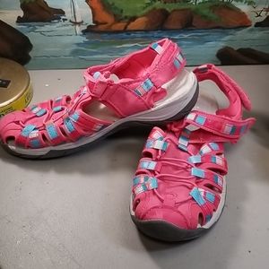 Crico youth girls tennis shoes size M 2-3